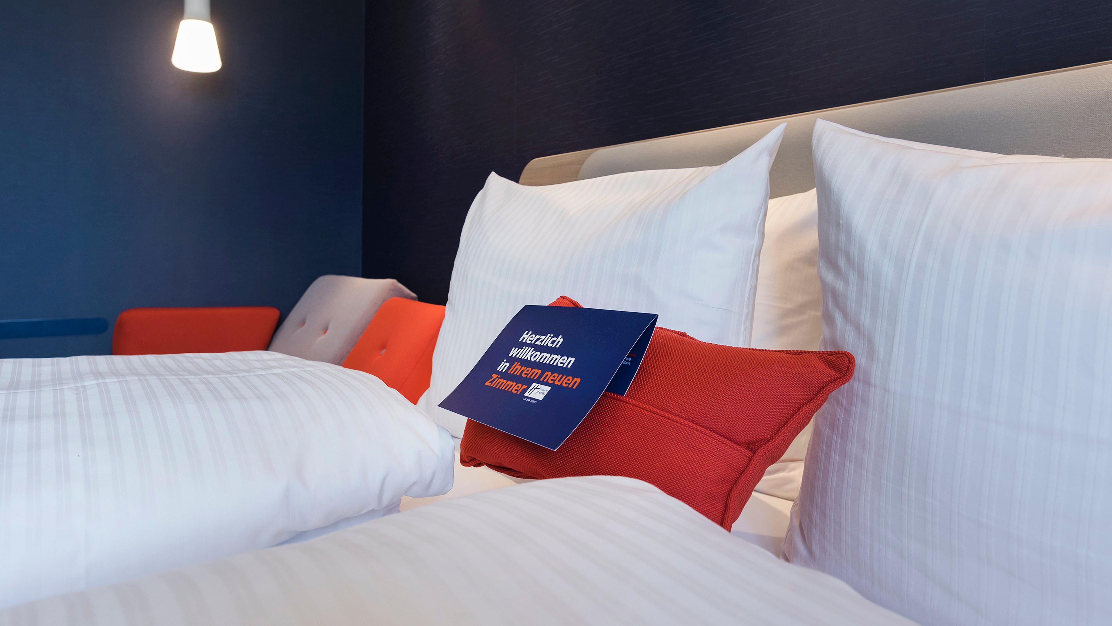 Holiday Inn Express - Wiesbaden By Ihg Exterior photo