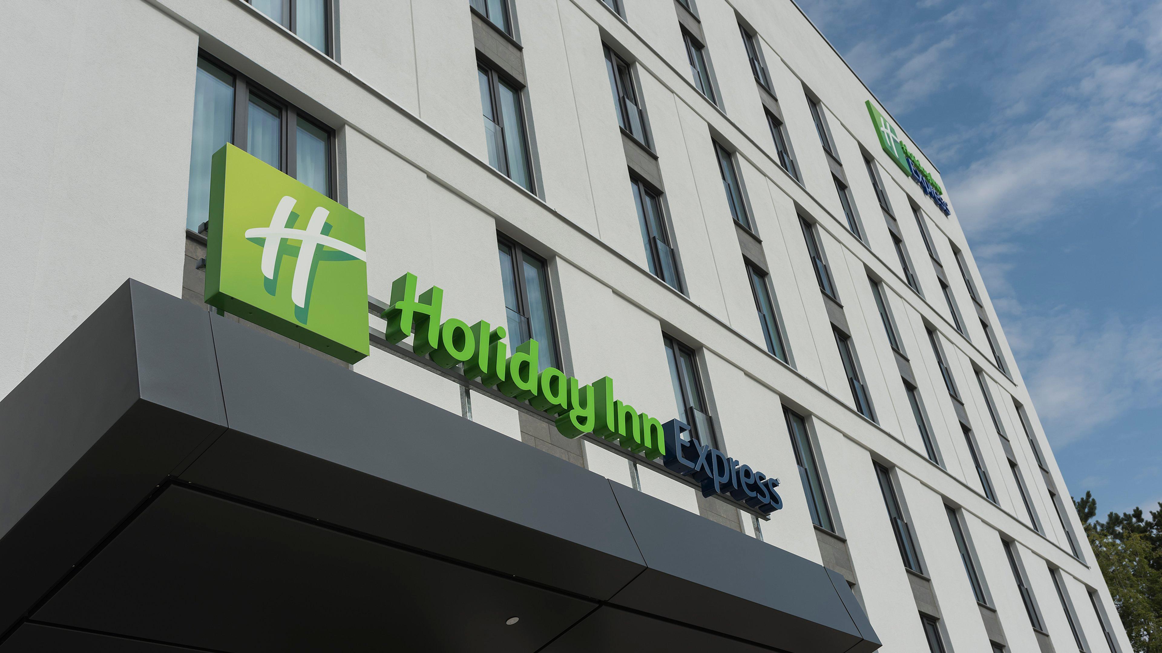 Holiday Inn Express - Wiesbaden By Ihg Exterior photo