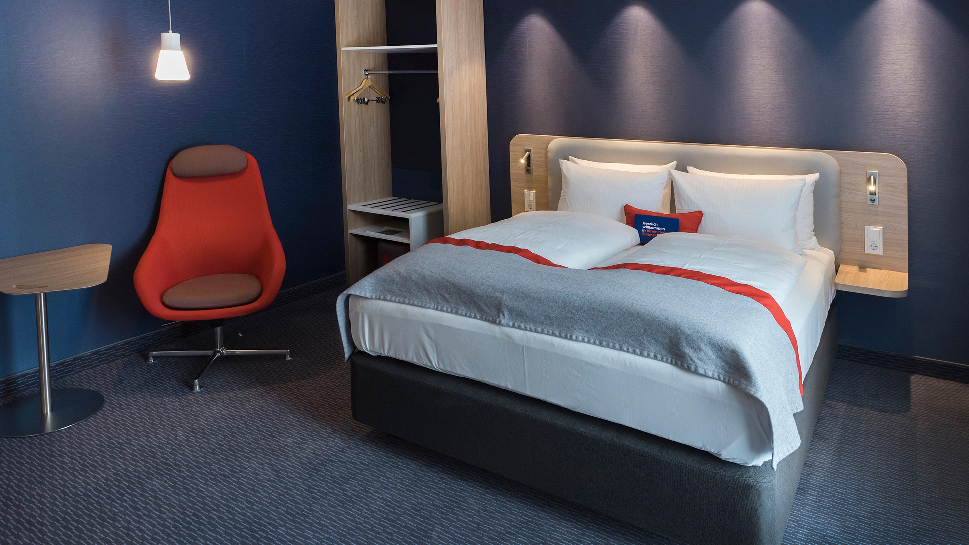 Holiday Inn Express - Wiesbaden By Ihg Exterior photo